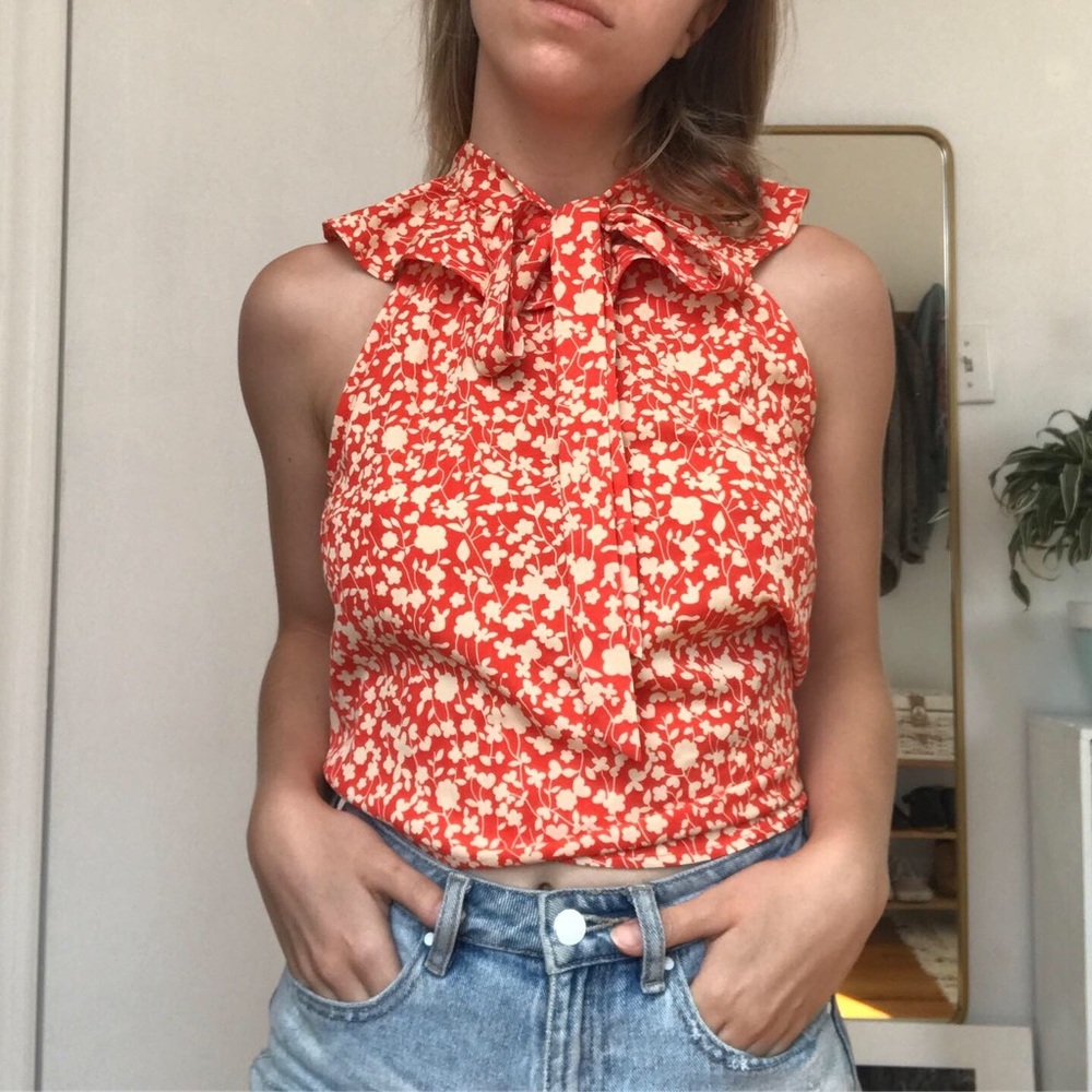 🌻 SALE 🌻 NEW Marc Jacobs floral top neck tie
